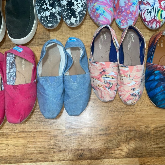 Toms Women's Colorful Flats Collection - Picture 2 of 12